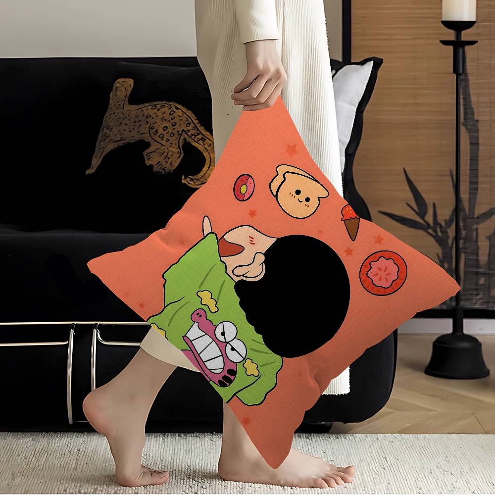 C-Crayon Anime S-ShinChans Maple Design Cushion Cover Happy Autumn Harvest Decor Holiday Decorati Pillow Cover