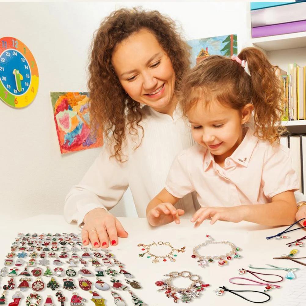 96 Stück Gemischte Weihnachtsanhänger Weihnachts-DIY-Schmuckanhänger für Schmuck Armband Halskette