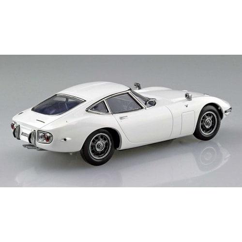 Aoshima Bunka Kyozai 1/32 Scale The Snap Kit Series Toyota 2000GT Pegasus White Pre-Colored Plastic Model Kit 05A