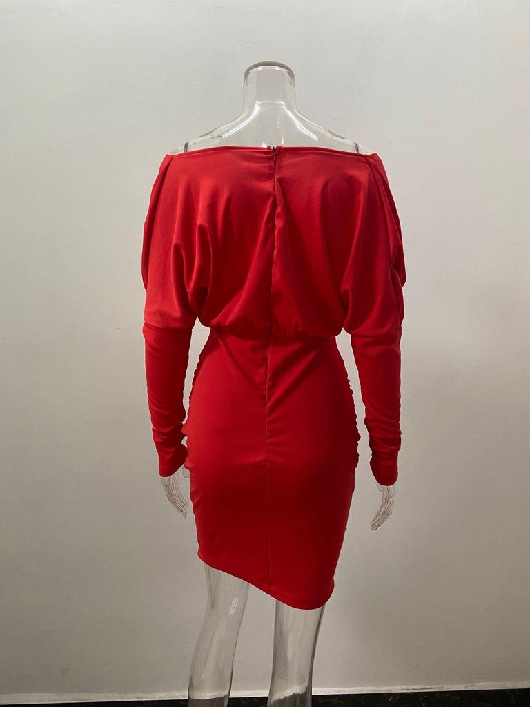 2025 Socialite Autumn Pleated V-Neck Bodycon Dress: Waist-Cinching One-Step Skirt Women's Clothing