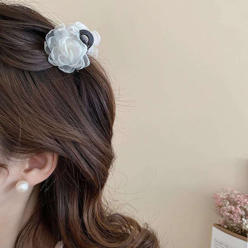 Double-sided Mesh Yarn Flower Acrylic Hairpin Women's Fashion Simple Small Grab Clip Cute Versatile Headgear Hair Accessories High Sense