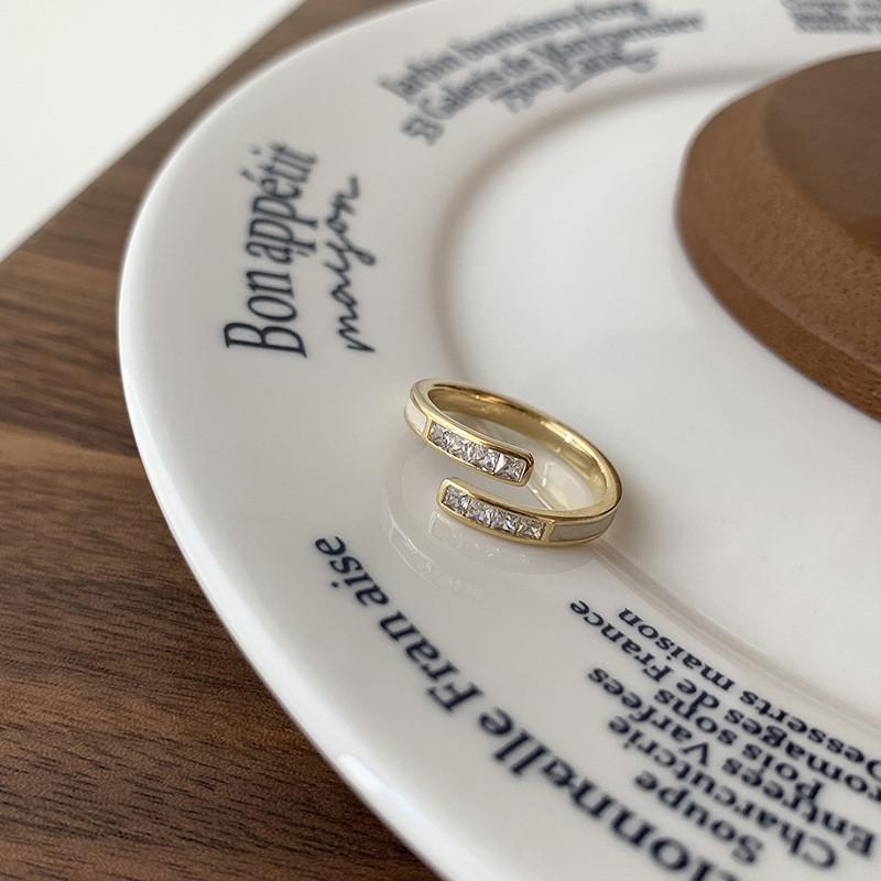 

Geometric Inspired Luxury Design Ring With Exquisite Mother Of Pearl Women For J4029