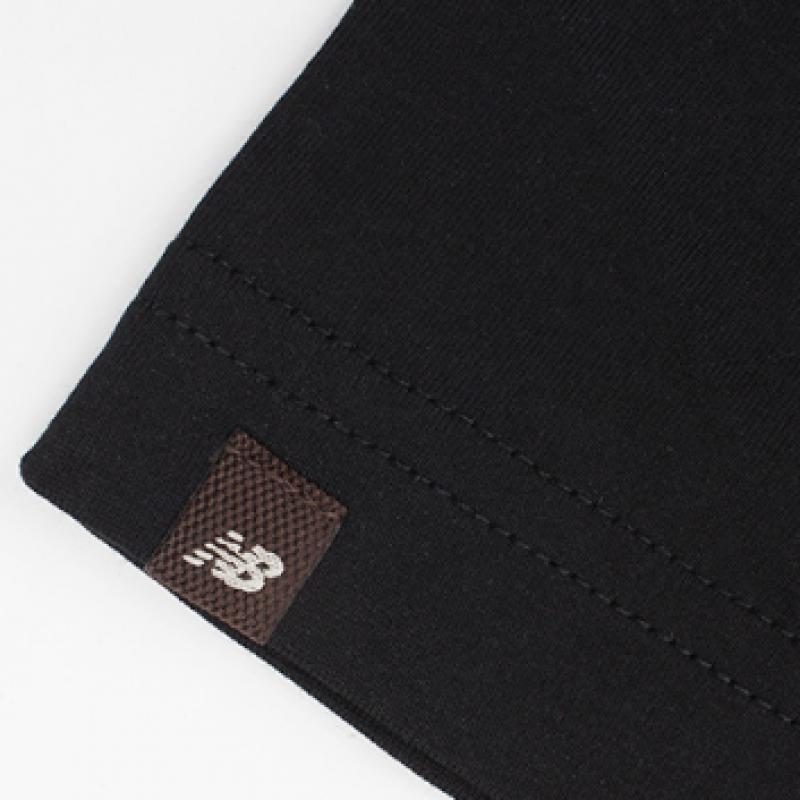New Balance EssenTial Small Logo T shirT Nbneg21203