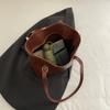 Trend to work commuter bag large capacity new autumn and winter retro fashion hand carry single shoulder simple tote bag