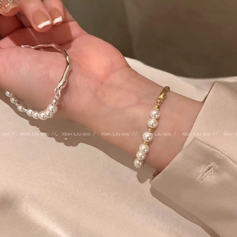 

Trendy Baroque Pearl Couples Bracelet - 2023 Light Luxury Design for Women