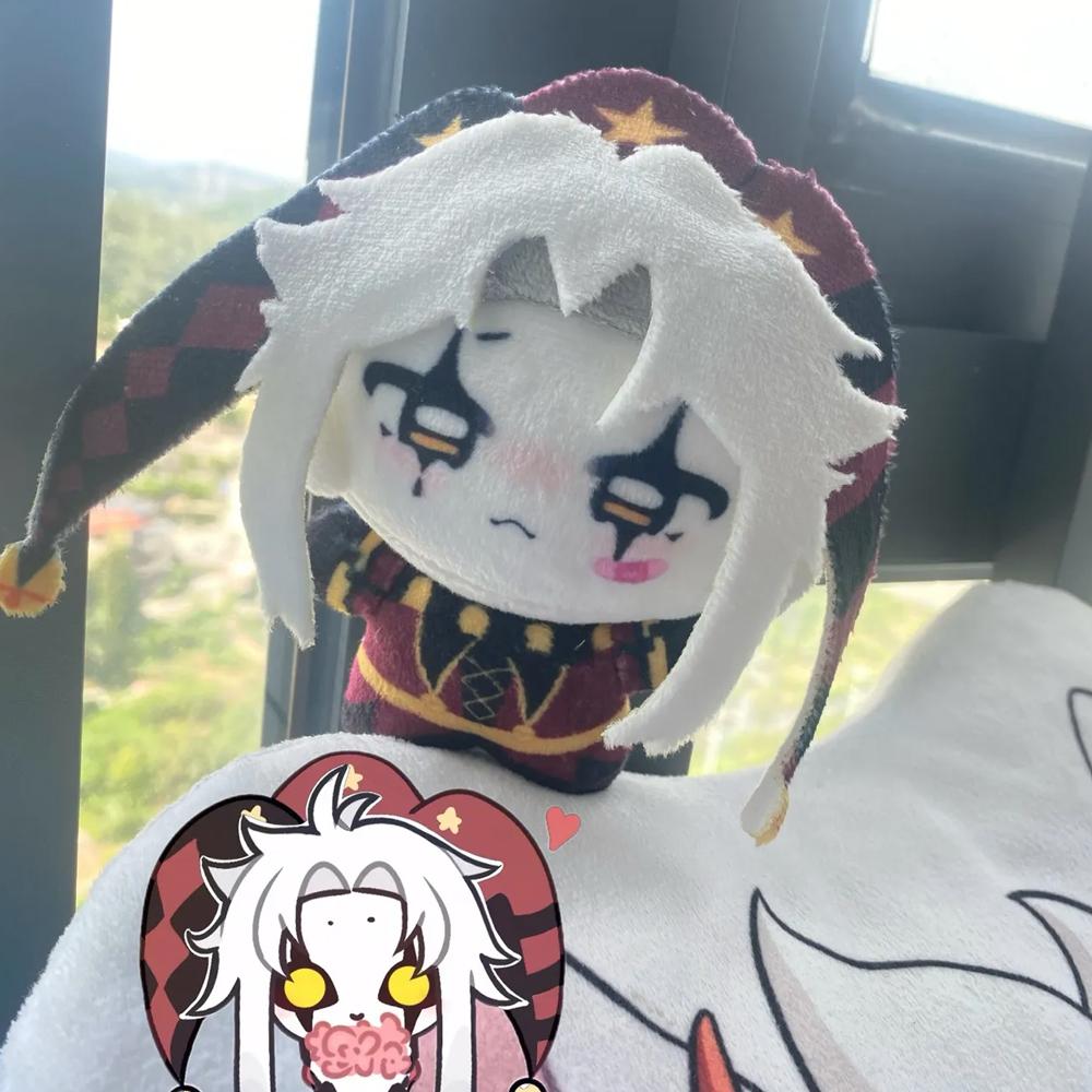 Hra The Freak Circus Pierrot Cosplay Panenka Plyšová Vyplněná Bavlněná Figurka Panenky Měkké Plyšáky Karnevalové Doplňky Halloweenské Rekvizity