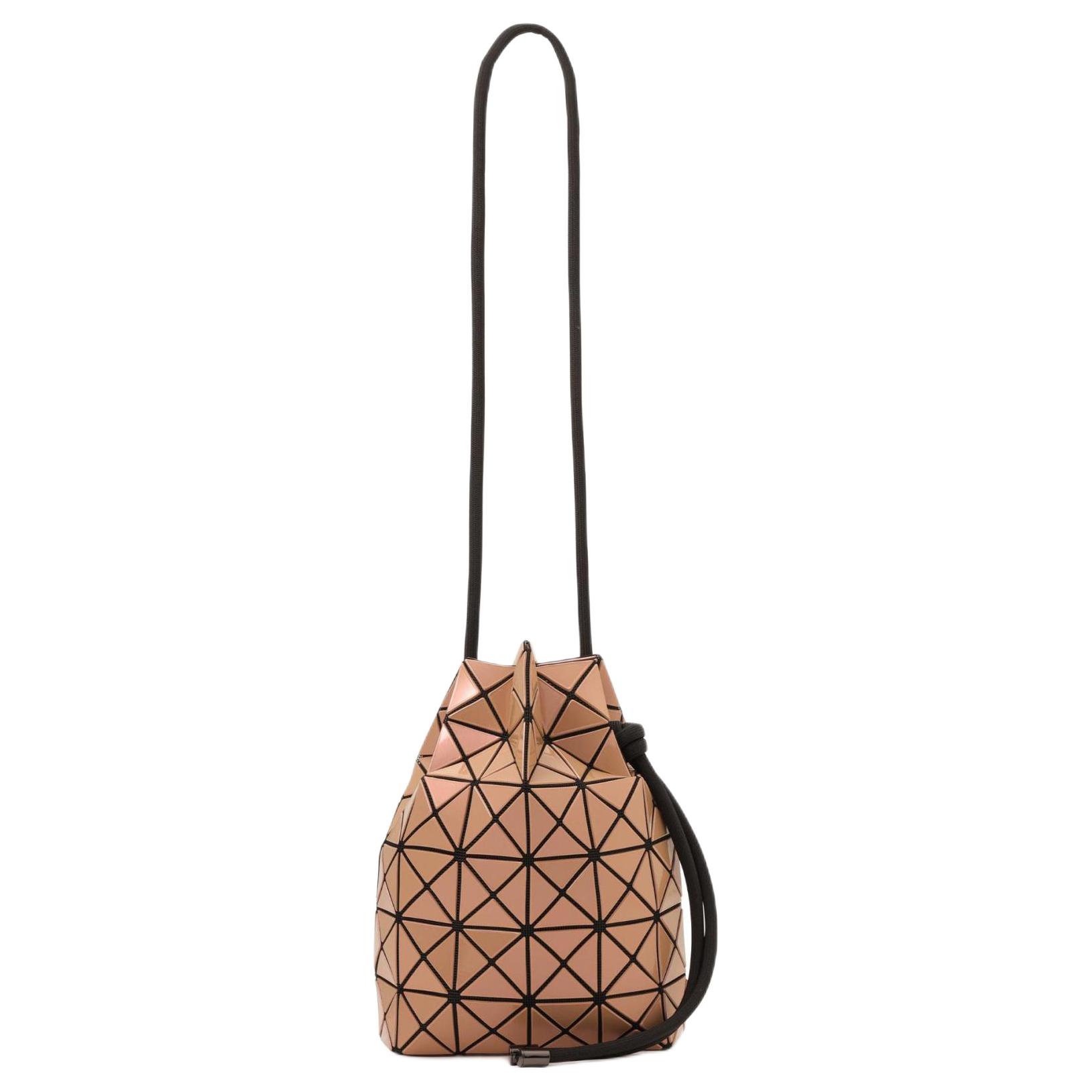 

New ISSEY MIYAKE Wring Gloss Polyvinyl Chloride Resin Shoulder Bag, Crossbody Bag Women s Light Umber BB33-AG591-41 15.5*8.1*23.6CM