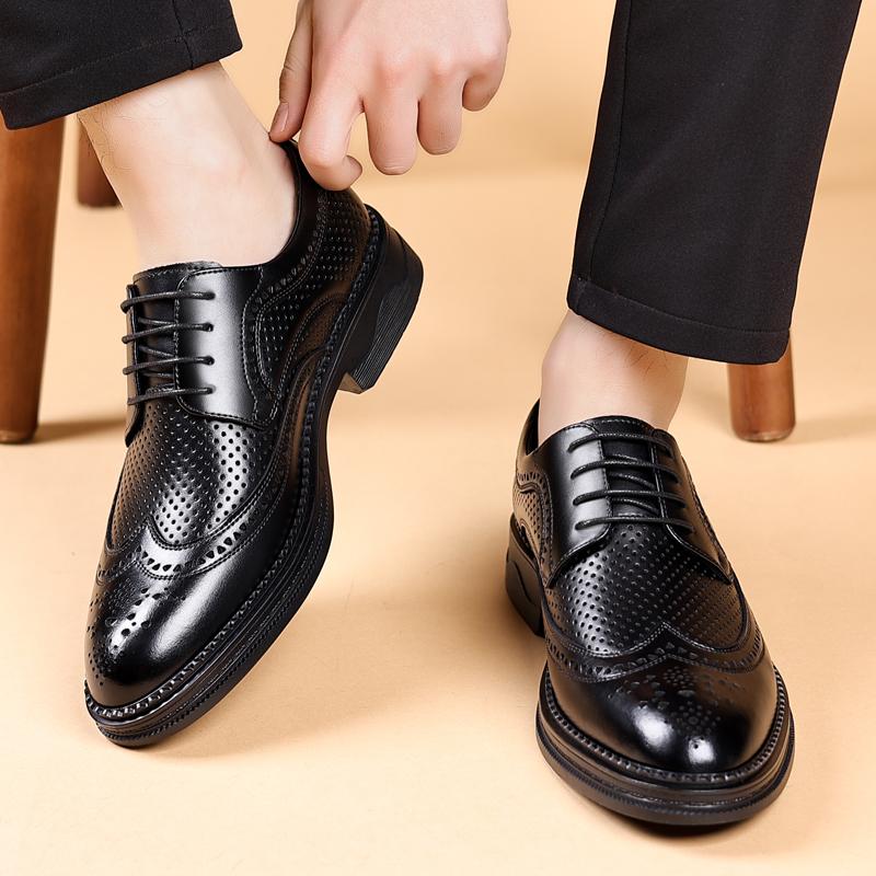 Fashion Brogue hollowed out design leather shoes for men Classic British style  Breathable Formal Dress Shoes Male Office Wedding shoes
