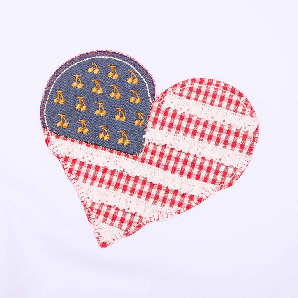 KIRSH Cherry Usa Heart Applique Loose Fit Sweatshirt [White]