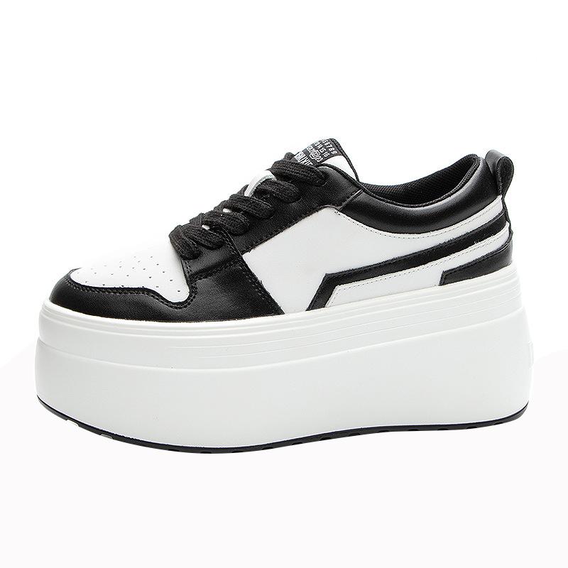 Little white shoes women's spring, summer and autumn 2025 new thick-soled muffin shoes versatile casual sports shoes black and white board shoes cool 
