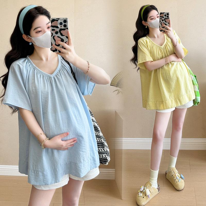 2026 Maternity V-neck French Doll Top M
