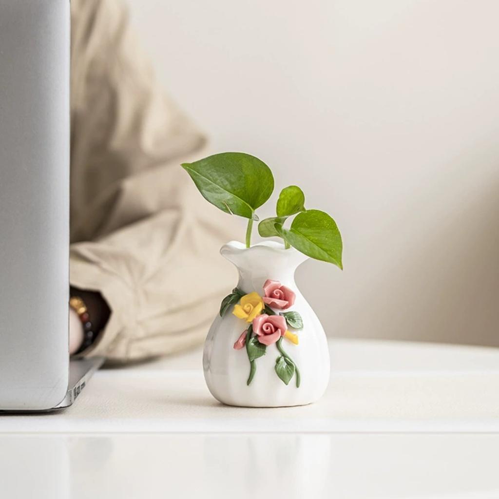 Hand-Painted Rose Small Vase,Handmade Ceramic Vase, Modern Dried Flower Vases,Chinese Style Art Vases,for Dining Table Bookcase Desk Decoration