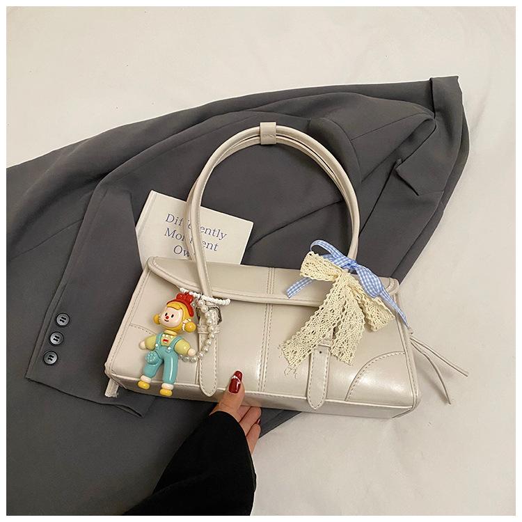 

Large-capacity bag women s summer 2025 new simple shoulder armpit bag casual Korean version of work commuter bag