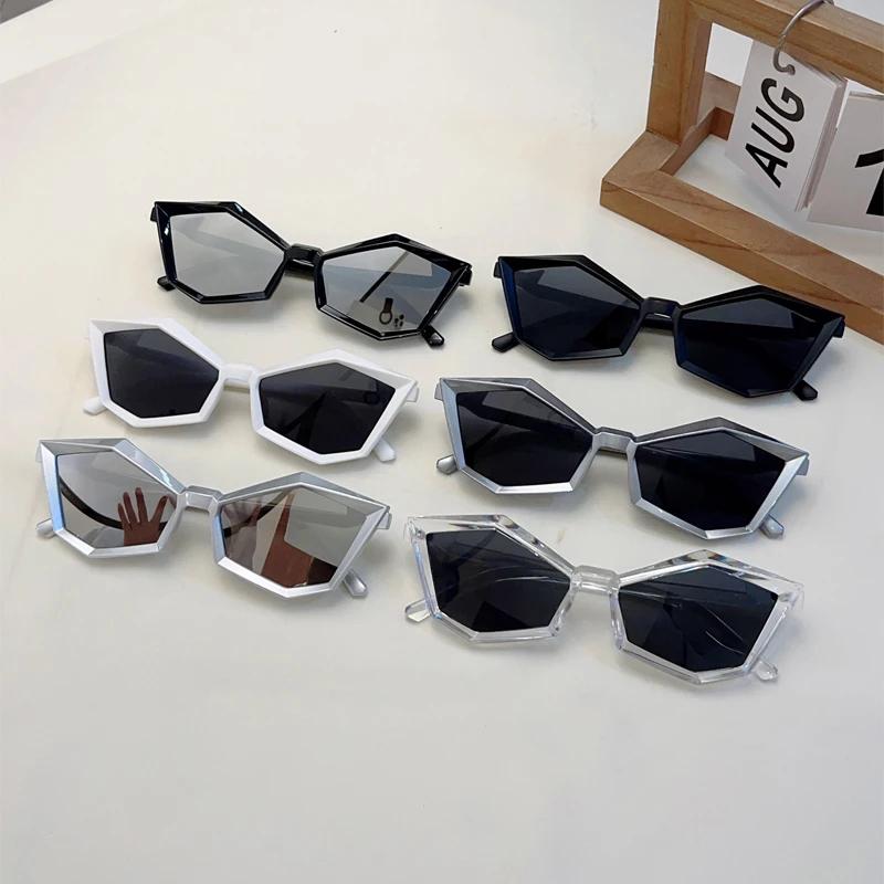 Irregular Rim Punk Sunglasses Men New Fashion Mirror Outdoor Shades Women Futuristic Brand Design Anti-UV Sun Glasses