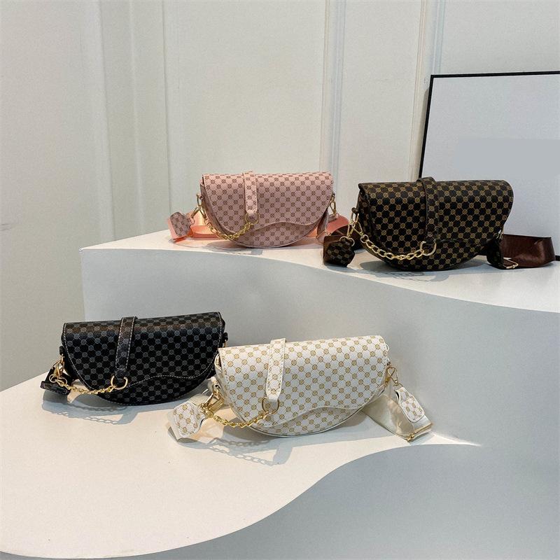 Vintage Pattern Crossbody Bags for Women Shoulder Bag Trend Small Purse and Handbag Luxury Designer Female Saddle Bag