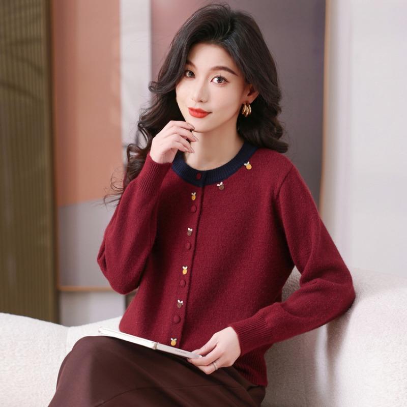 Spring and Autumn New Women's Color Matching Knitted Sweater Cardigan Sweater Crew Neck Small Jacket Short Thin Top