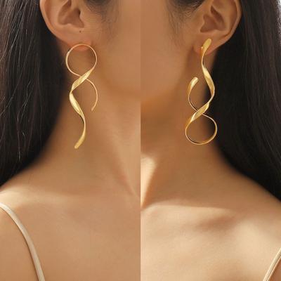 Simple Geometric Surround Earrings Simple Asymmetric Geometric Exaggerated Fashion Earrings Female