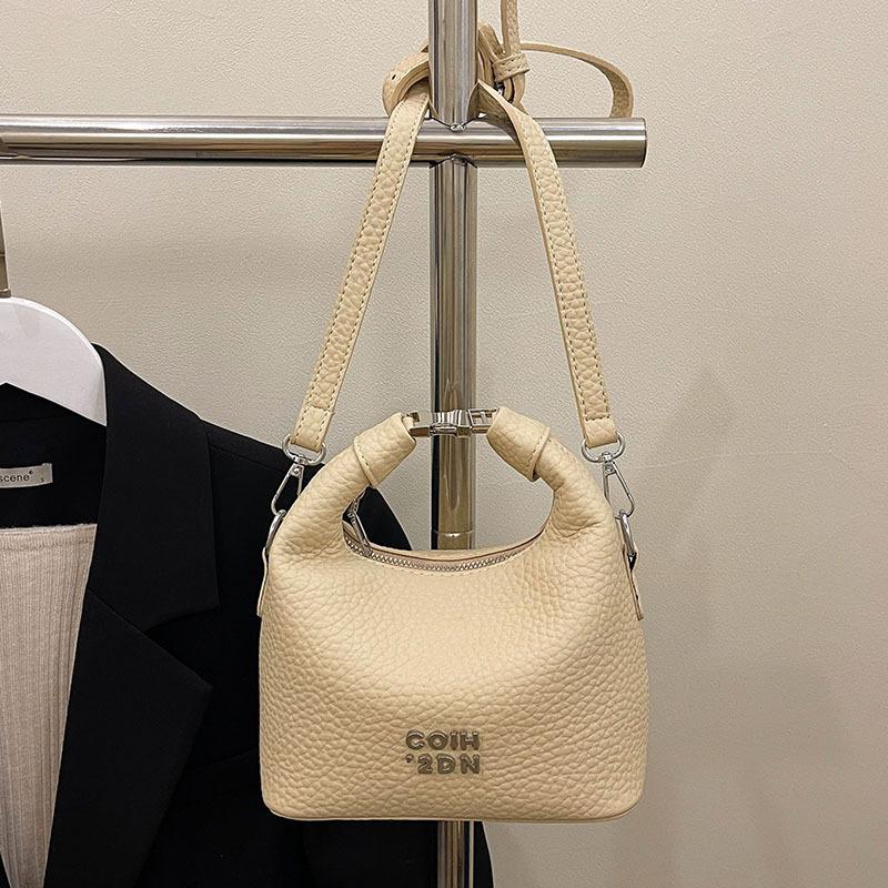 Niche Design Temperament Fashionable Lychee Pattern Wrist Bag Versatile High Sense Commuter Messenger Bag