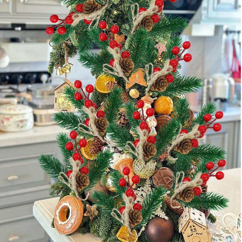 20/1Pcs Simulated Pine Needle Cuttings with Red Berries Red Berry Pine Cone Holly Branches Xmas Tree Ornament DIY Wreath Gift