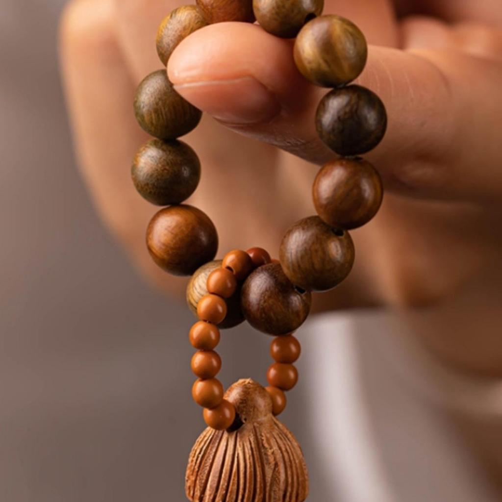 Natural Green Sandalwood Lotus Pod Prayer Beads for Women - Soft Hand-Twisted Buddhist Wenwan Bracelet.