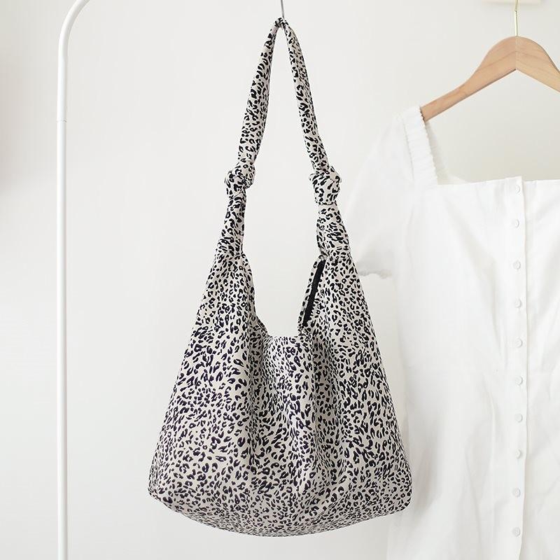 Stylish Lazy Chic Korean Leopard Print Canvas Crossbody Shoulder Bag For Everyday Use Ivory Leopard