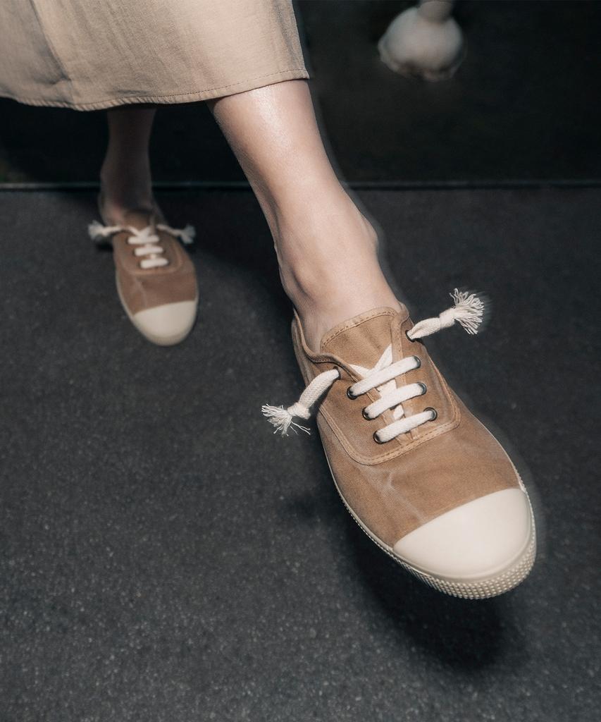 Victoria Shoes 110Th Anniversary Vintage Cotton Sneakers (1661101-Arena)