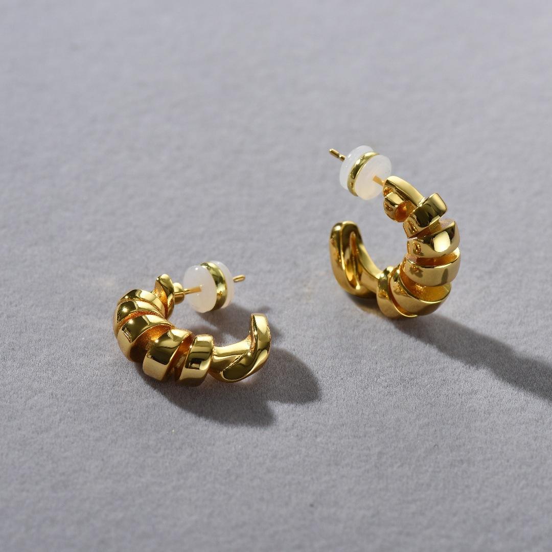 Premium Metal Copper Plated 18K Real Gold Irregular Twisted Lines S925 Silver Needle Earrings Personalized Trendy Earrings