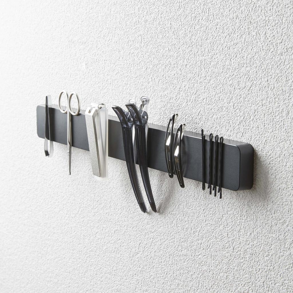 Yamazaki Magnet & Wall Knife Holder W35 Black Approx. W35 x D1.7 x H4cm Tower Silicone Surface Knife Storage 5202