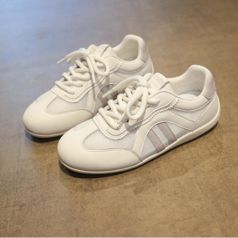 Little white shoes women's spring new Korean version of female students' leisure sports versatile board shoes street shooting retro trend casual shoes