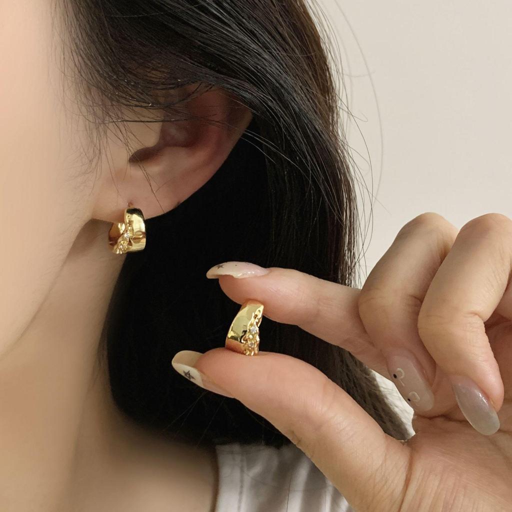 Korean Style Irregular Luxury Geometric Hoop & Stud Earrings for Women - Trendy and Versatile Fashion Jewelry