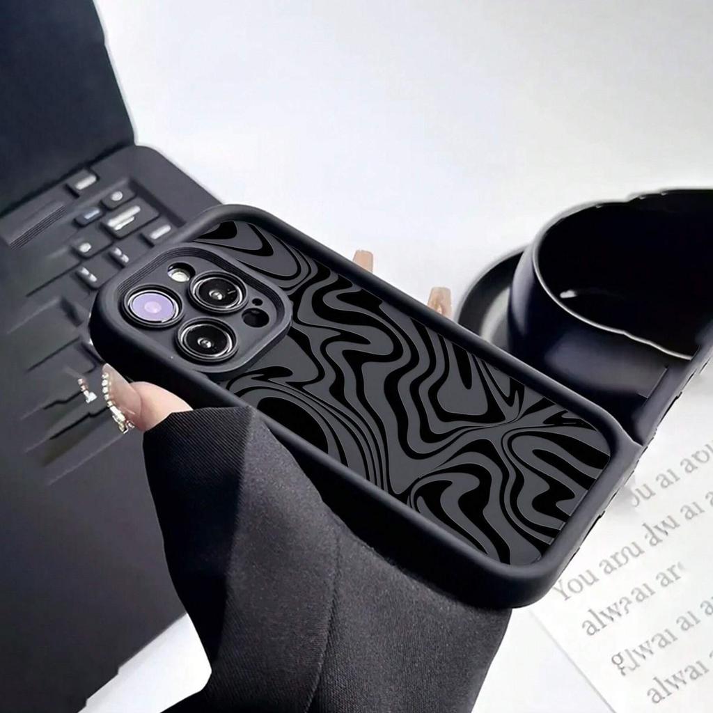 Simple black corrugated Apple 15 mobile phone case iphone14promax silicone 13/12/11 all-inclusive anti-drop XR