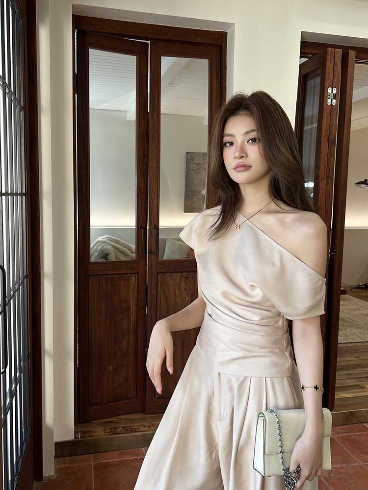 2026 SS Women's Elegant Apricot Pleated Two-Piece: Off-Shoulder Top & Wide-Leg Floor-Length Pants