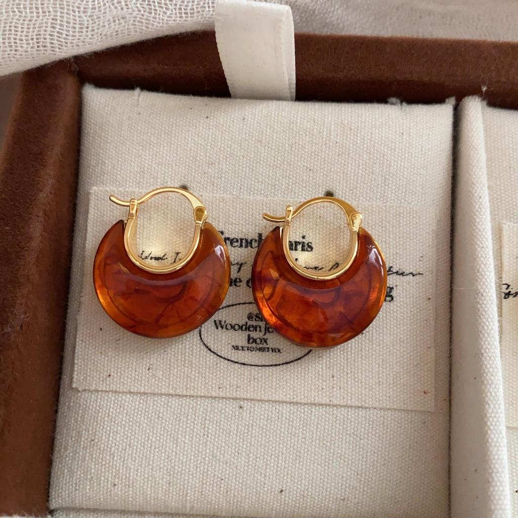 Simple Resin Earrings, Ear Buckle Pendant, Personality Versatile Temperament Earrings, Niche High-End Earrings, Light Luxury And Exquisite