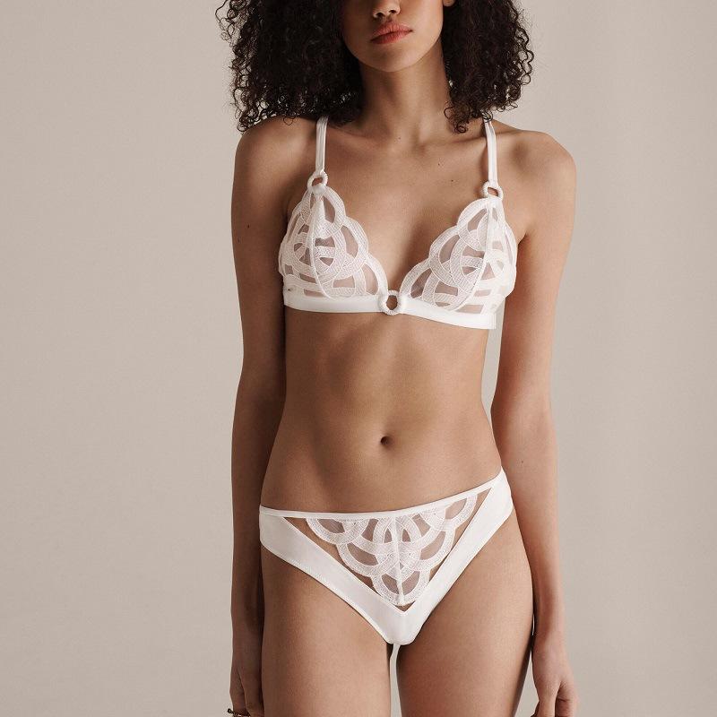 French Sexy Backless Lingerie Lace Ultra Thin Bra Set for Women Summer Triangle Soft Cup Mesh Breathable Brassiere and Thong Set