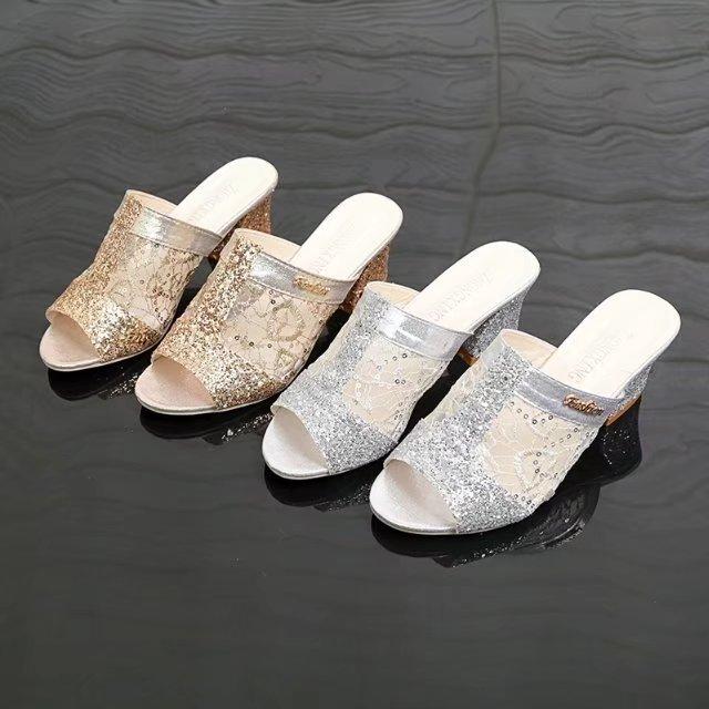 2018 new fashionable versatile cool slippers summer middle heel fish mouth mesh thick heel sandals sequins foreign trade large size women's shoes