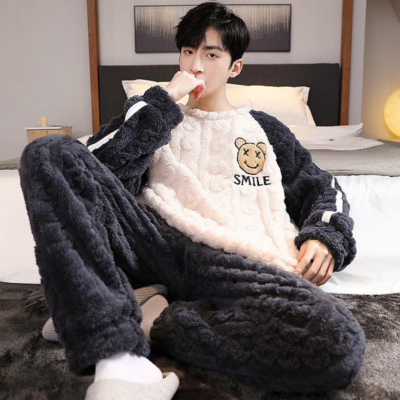Herren-Schlafanzug aus Korallenvlies für Herbst und Winter sowie verdickter, samtiger, warmer Flanell-Homeservice-Anzug für den Winter für Herren