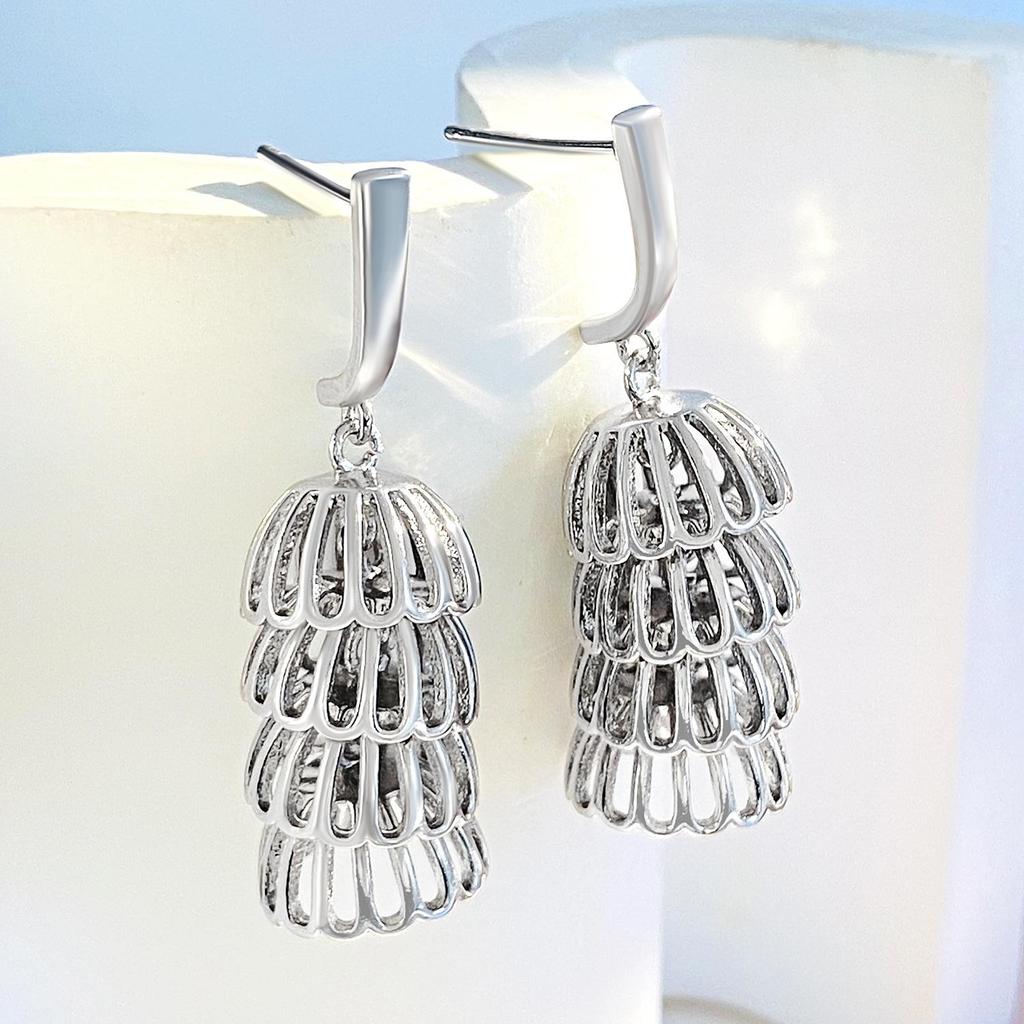 Retro Luxury Fashion Wheel Lantern Earrings For Women