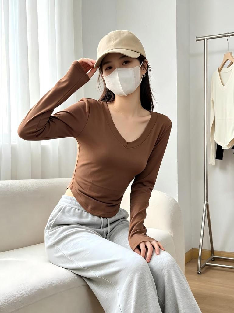 "2024 Chic Slim V-Neck Long-Sleeve Women's Top - Autumn Style for Hot Girl & Student"
