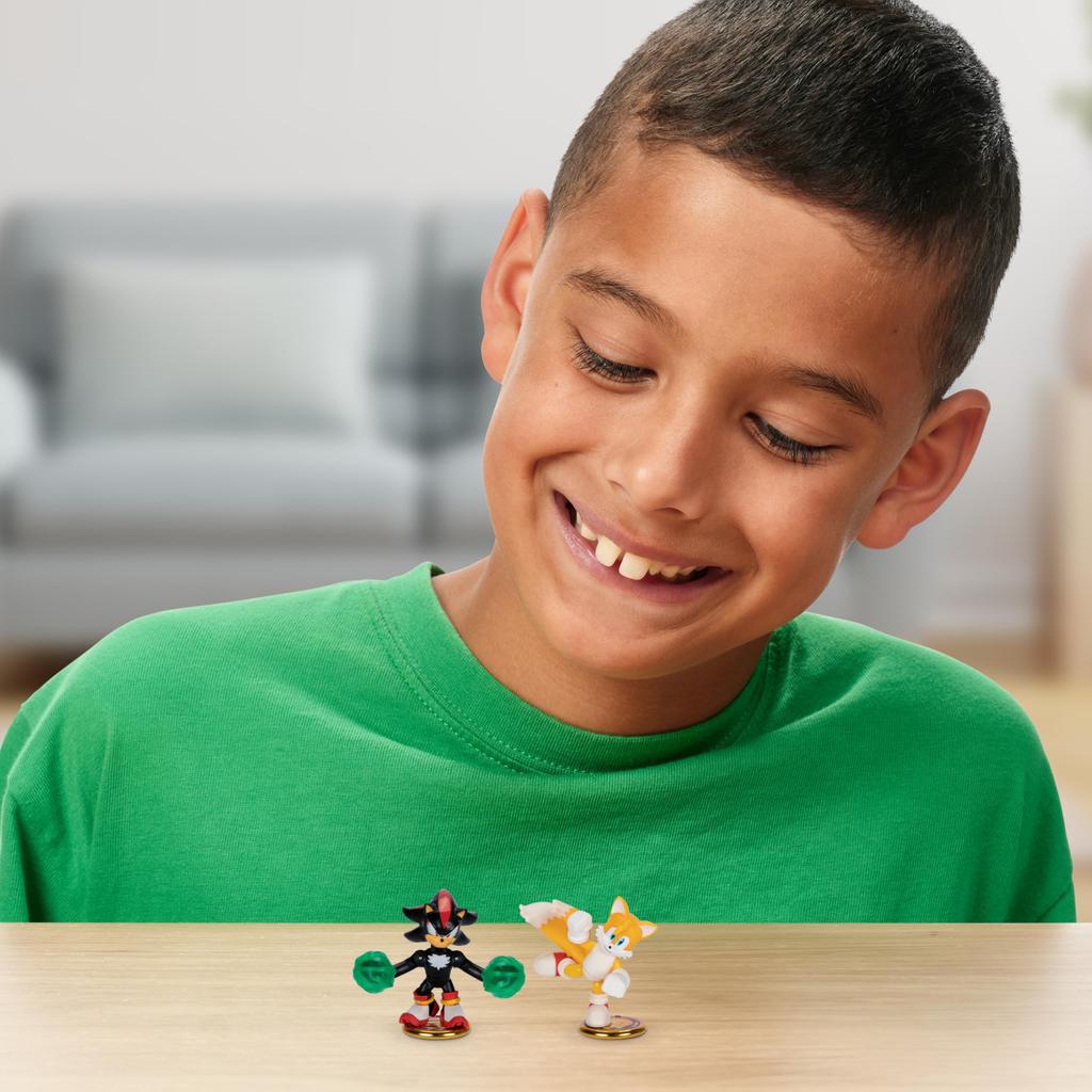 AKEDO Sonic the Hedgehog vs. Puck with Tail and Shadow Mini Collectible Battle Action Warrior, 2.25" Tall, Includes 2 Battle Controllers