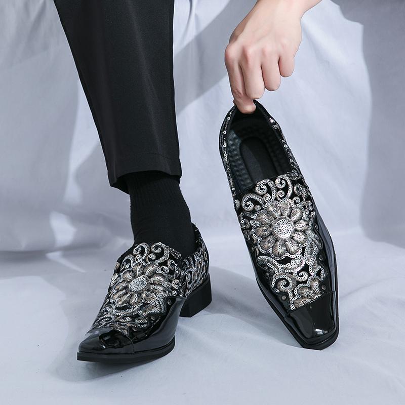 Embroidery Dress Shoes Man Loafers High-Quality Leather Men's Knight Shoes Comfortable Slip-On Wedding Shoes Men Zapatos Hombre