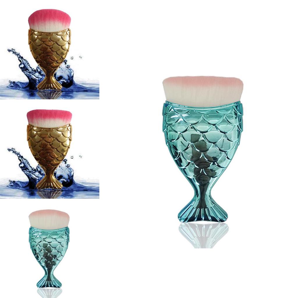 Mermaid Themed Cosmetic Brush With Durable Plastic Handle For Professional And Home Use