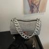 Bolsa totalmente cravejada de diamantes feminina nova de primavera e verão bolsa de banquete de diamante quente corrente texturizada bolsa tiracolo de strass
