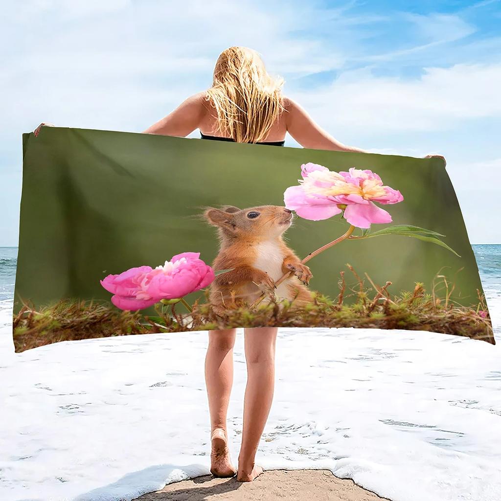 Cute Squirrel Beach Towel Oversized Quick Dry Wild Animal Bath Towels Soft Microfiber Lightweight Pool Towel for Swim Spa Sport
