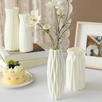 Imitation Keramik Plastikvase Budgetfreundliche Dekorative Plastik Weiße Vase Blumengesteck Dekoration