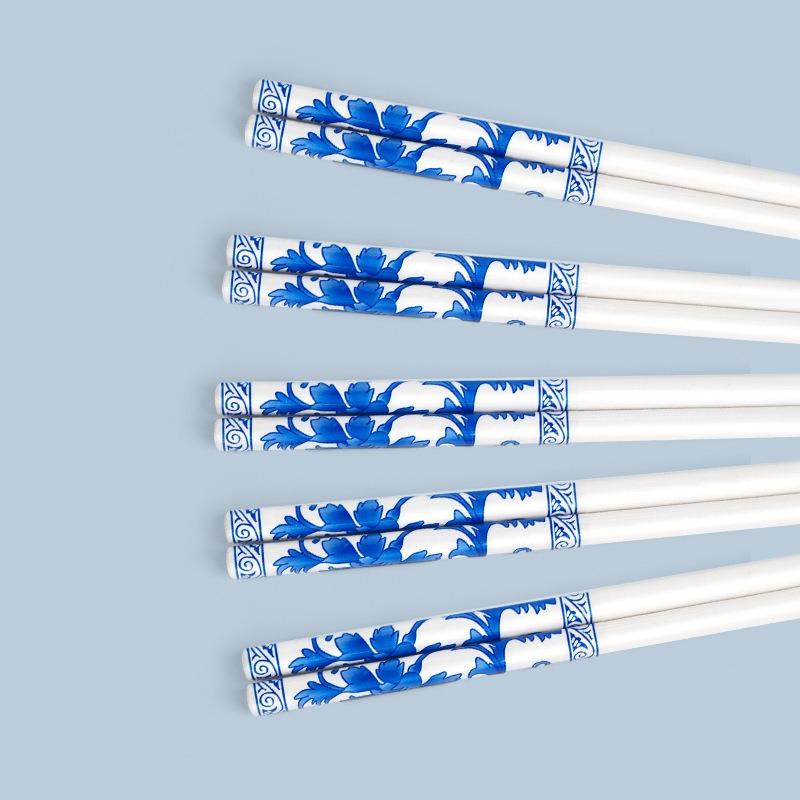 50 Pairs of Disposable Chopsticks Independent Packaging Chinese Blue Creative Gifts Bamboo Chopsticks Sushi Restaurant Supplies