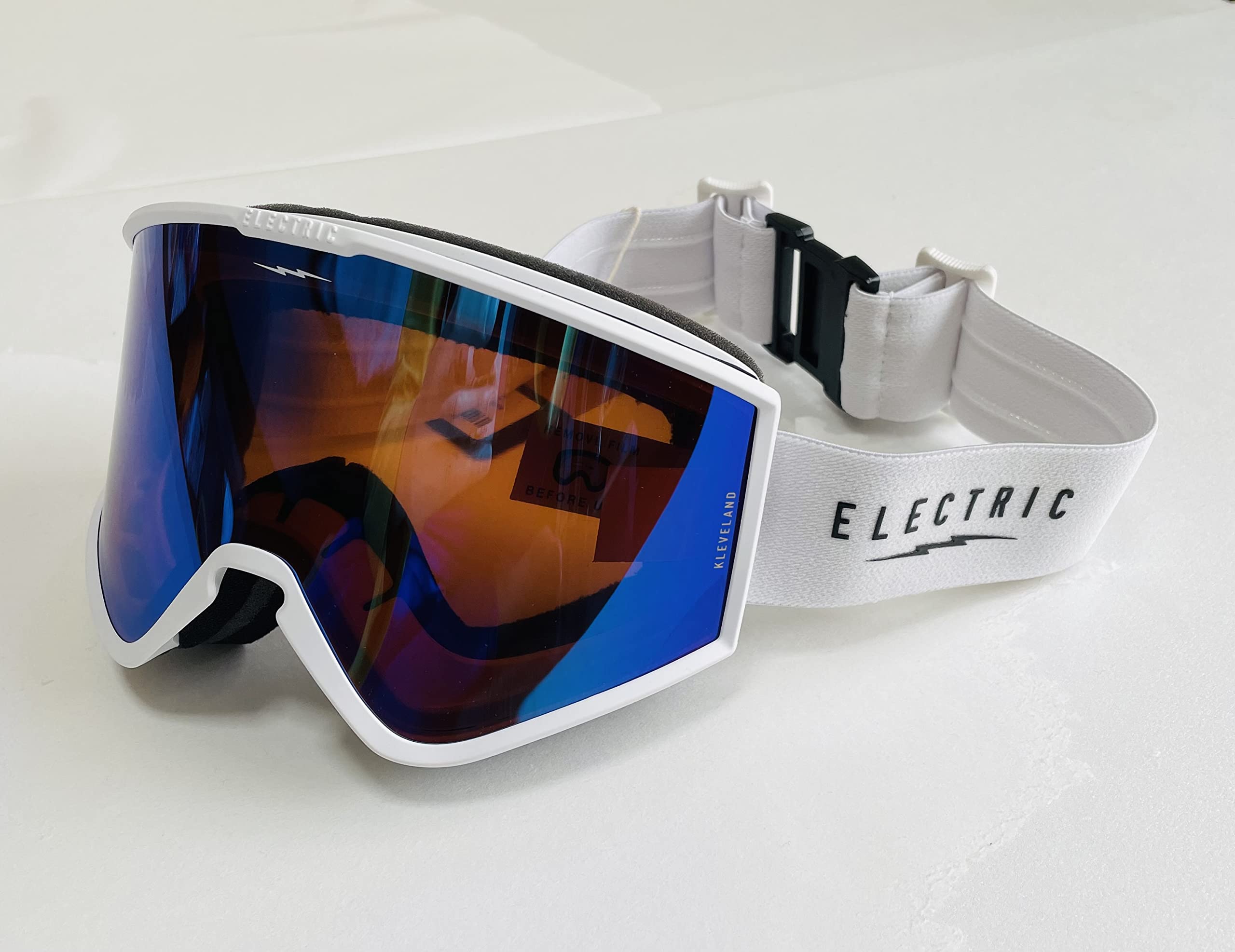 

Стандартная азиатская посадка, японская посадка, электрическая Кливлендская лыжная сноубордная пряжка с защитой от ультрафиолета [ЭЛЕКТРИЧЕСКАЯ] 22/23 KLEVELAND [МАТОВЫЙ БЕЛЫЙ БРОЗА/СИНИЙ