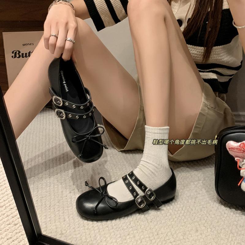 New foot cover one pedal shallow mouth lazy shoes round head low top women's single shoes beef tendon soft sole four seasons wear leather shoes women