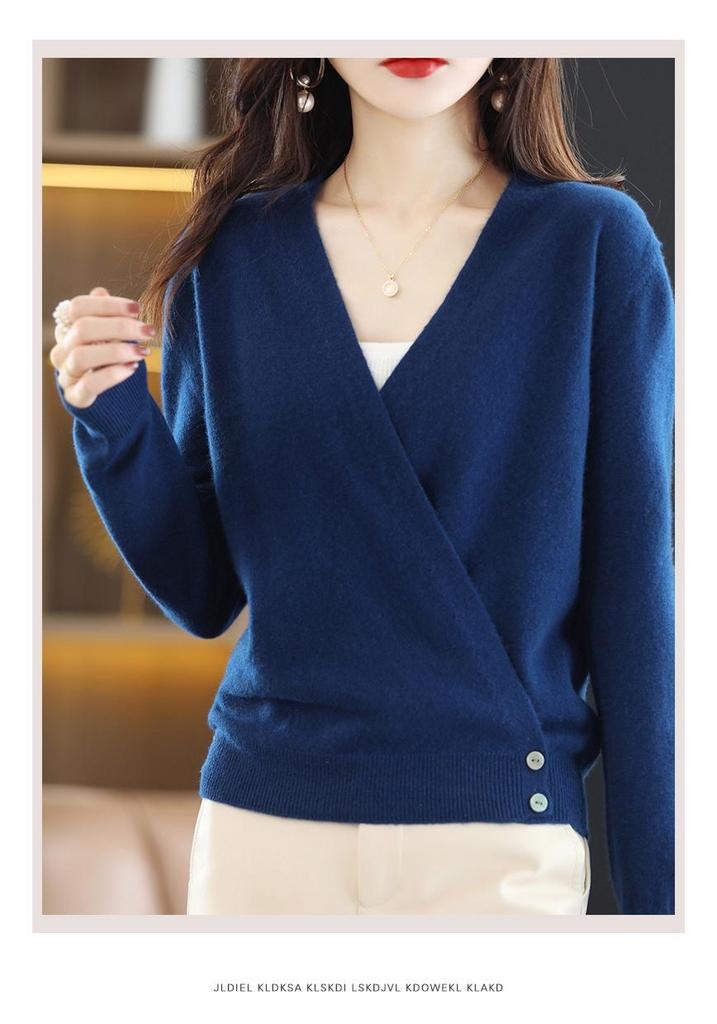Women's Spring V-Neck 100% Wool Knit Cardigan - Long Sleeve, Short Style Sweater
