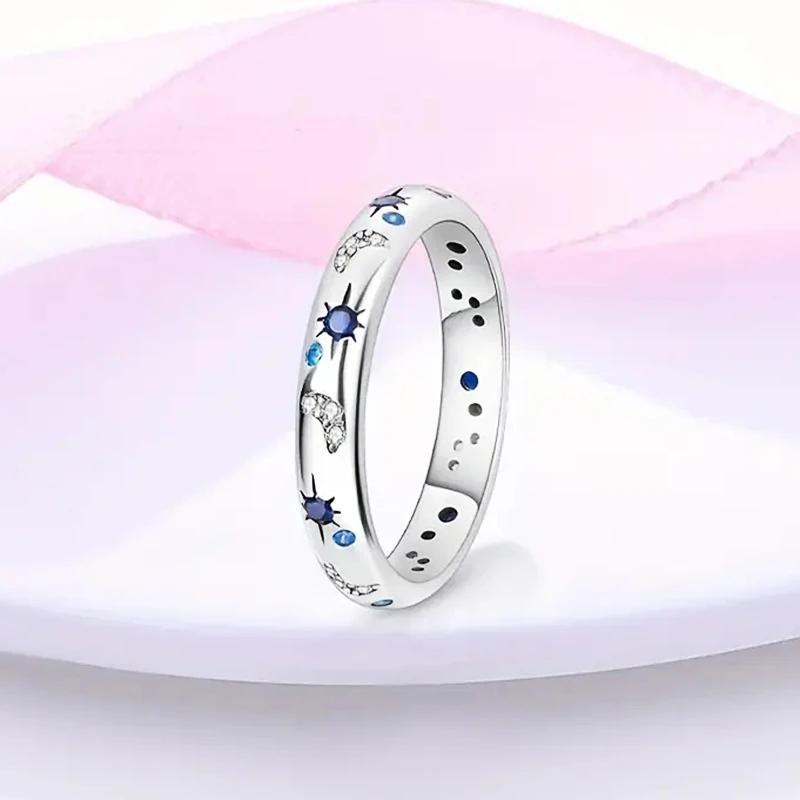 Huitan Unique Star Moon Designed Women’s Ring Shiny Blue/White Cubic Zirconia Intersperse Finger Accessories Daily Party Jewelry