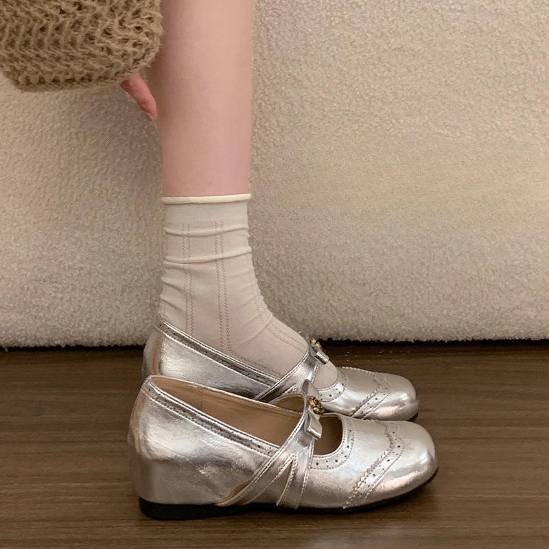 Anti-slip Shoes with Raised Sole, New Style Women's Shoes